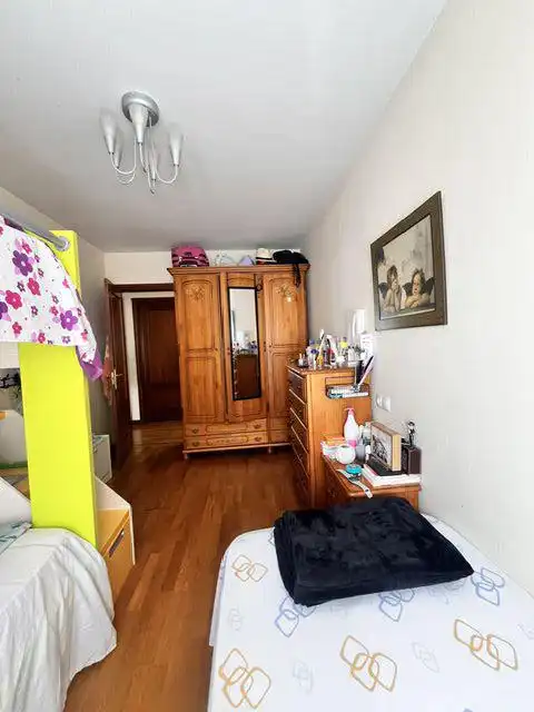 Habitación de Piso en venta en Villaviciosa con Calefacción y Trastero