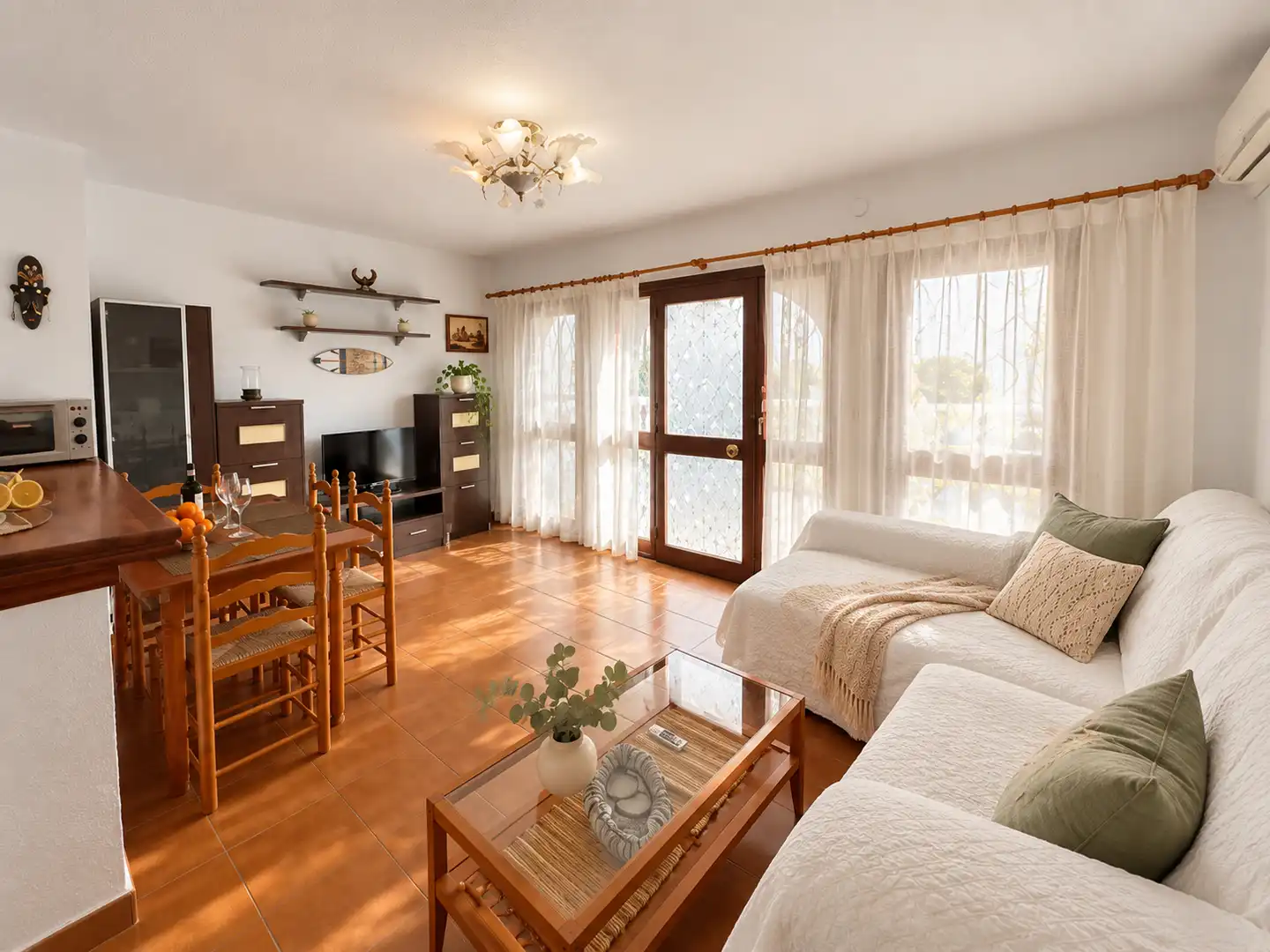 Sala d'estar de Casa adosada de lloguer en Pueblo Español - Coveta Fumá