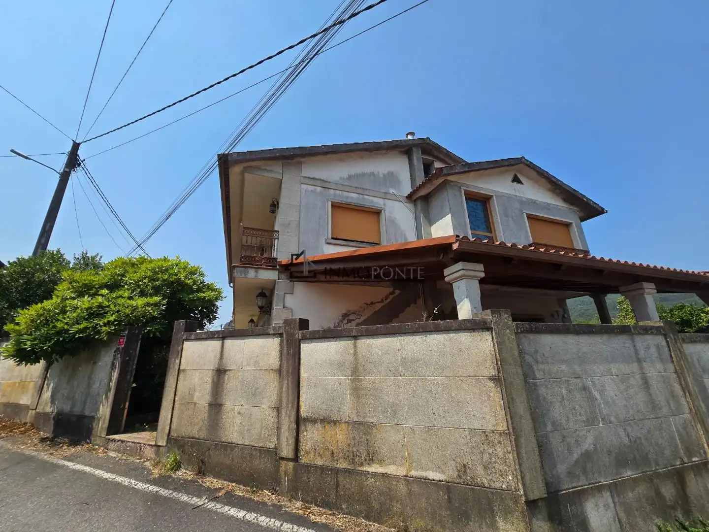 Vista exterior de Casa o xalet en venda en Pontevedra Capital  amb Calefacció, Jardí privat i Terrassa