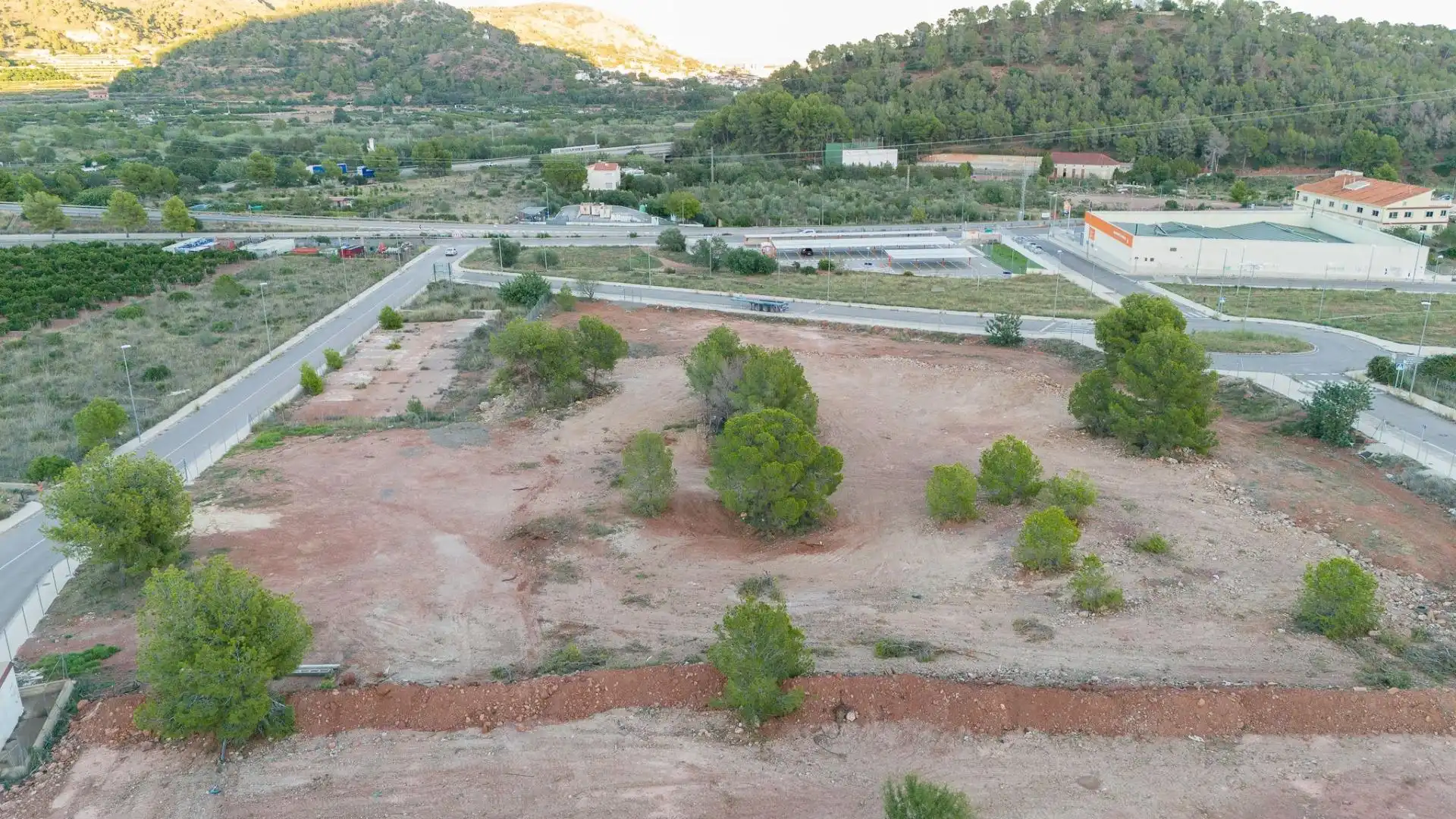 Terreno industrial en venta en Gilet