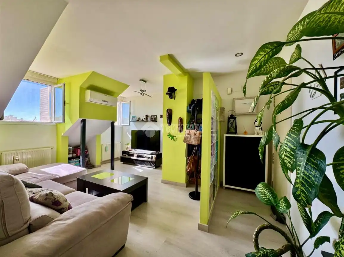 Sala de estar de Piso en venta en San Sebastián de los Reyes con Aire acondicionado, Calefacción y Terraza