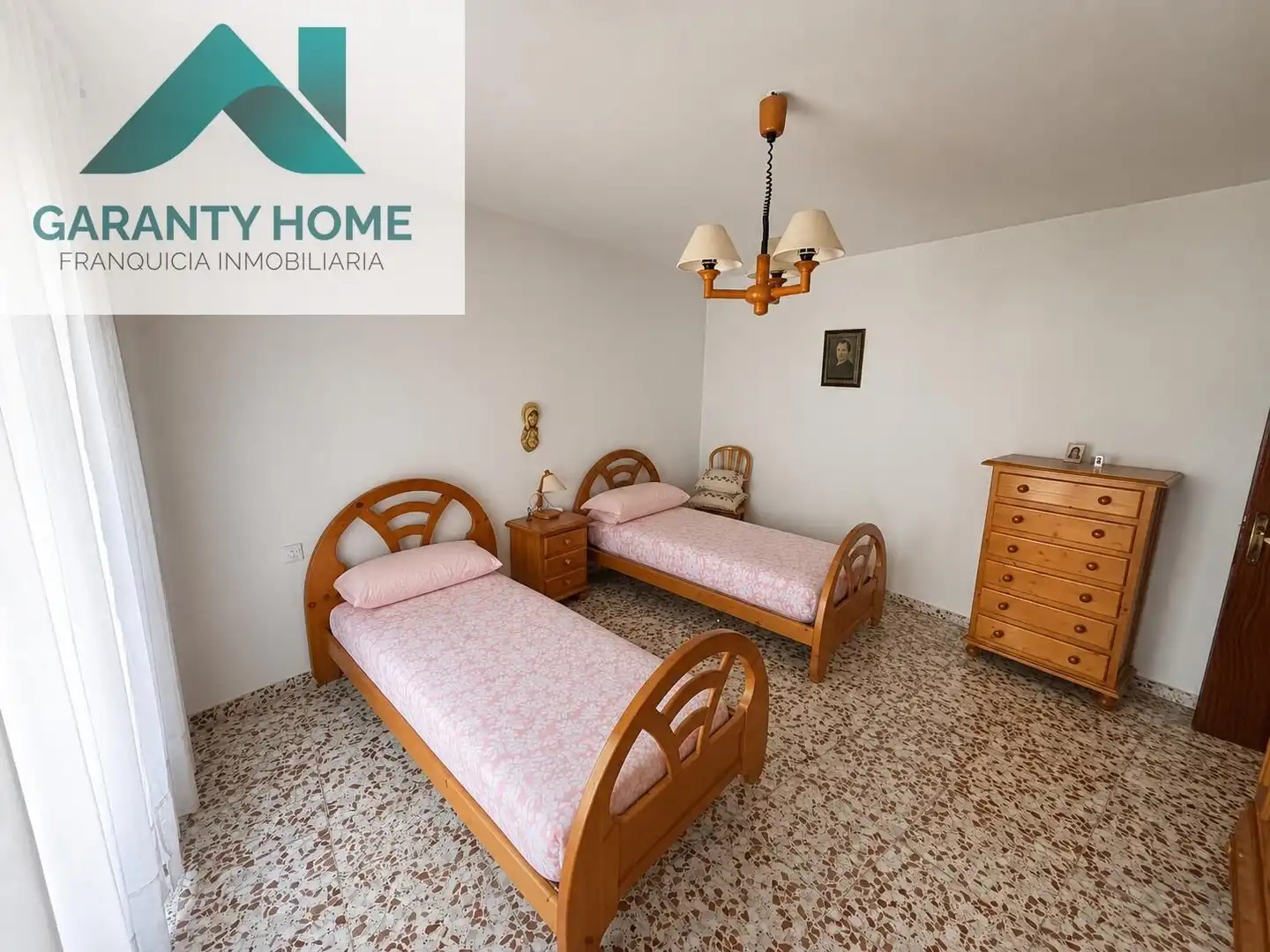 Sala de estar de Casa o chalet en venta en Fuensanta de Martos con Terraza, Trastero y Amueblado
