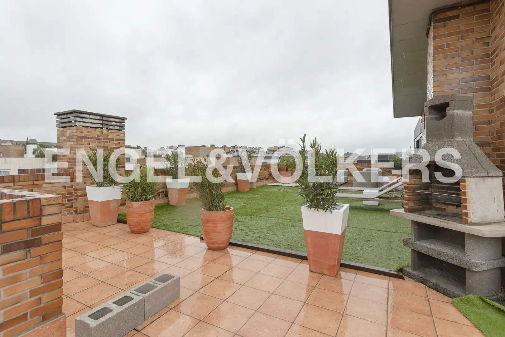 Terrace of Attic for rent in Madrid  with Air Conditioner, Heating and Parquet flooring