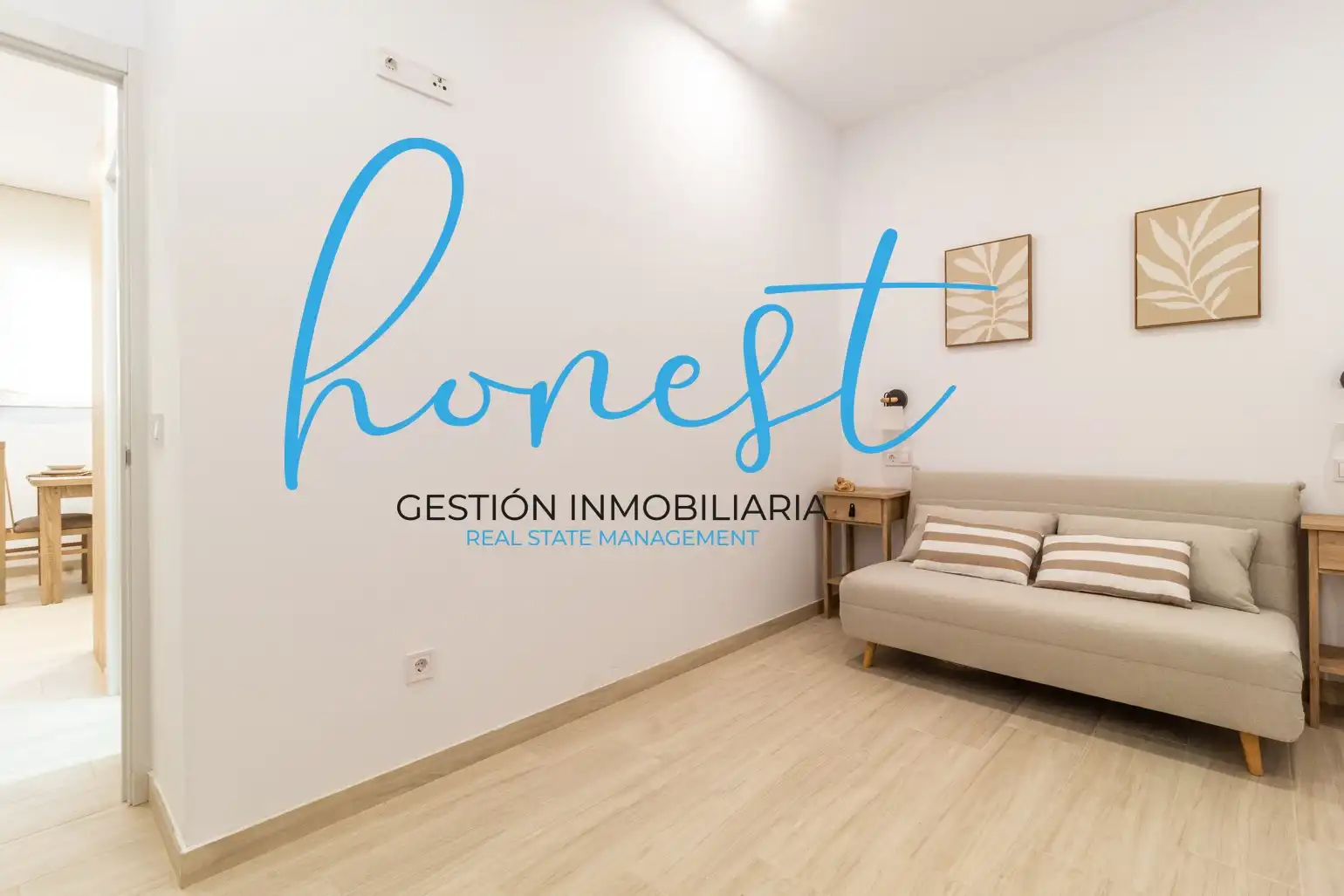 Sala de estar de Piso en venta en Torremolinos con Aire acondicionado y Amueblado