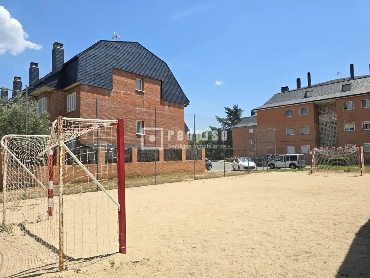 Parking de Ático en venta en Guadarrama con Calefacción, Jardín privado y Parquet