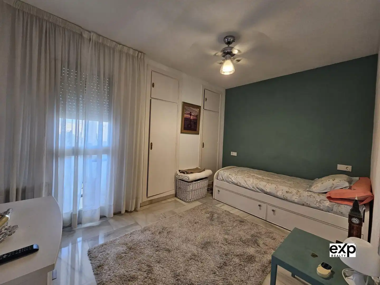 Bedroom of Flat for sale in Fuengirola  with Air Conditioner, Swimming Pool and Furnished