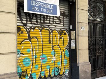 Gewerbefläche zum Verkauf in Carrer d'Entença 33