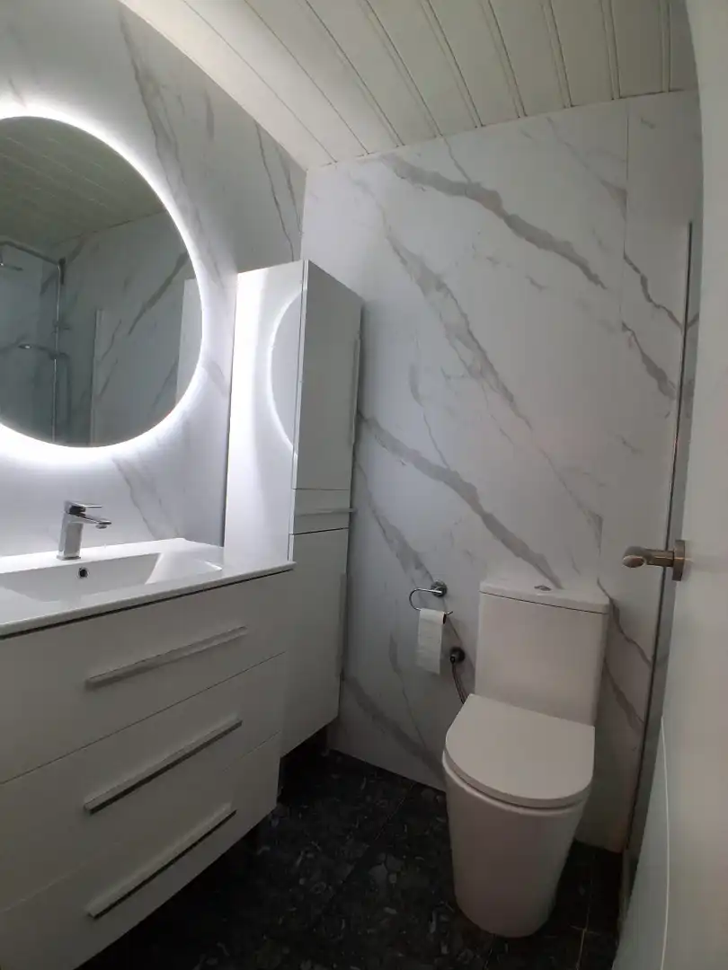 Bathroom of Flat for sale in Rubí  with Air Conditioner and Heating