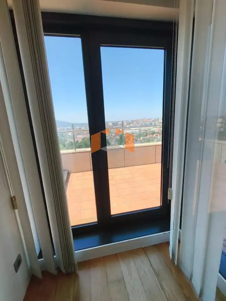 Ático en venta en Vigo  con Aire acondicionado, Calefacción y Terraza