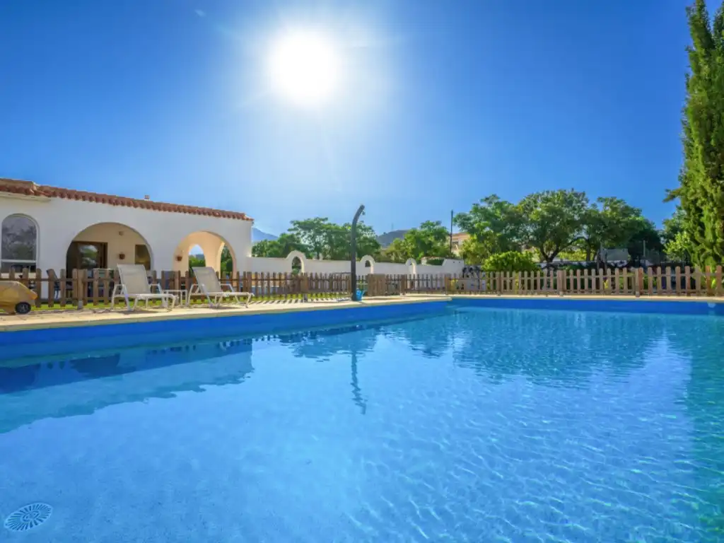Swimming pool of Houses for sale in Berja