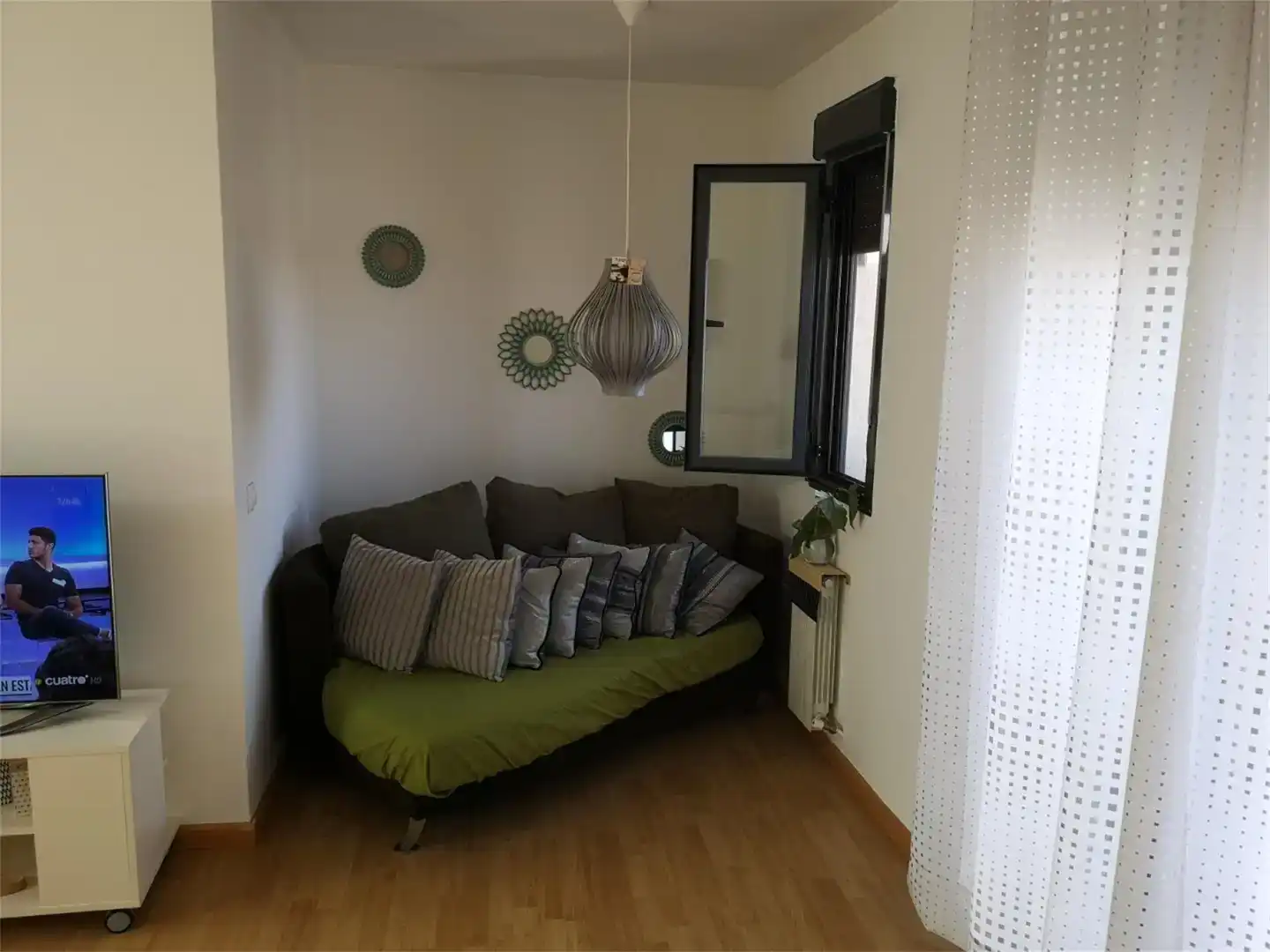 Sala d'estar de Pis en venda en Villaralbo amb Parquet, Traster i Forn