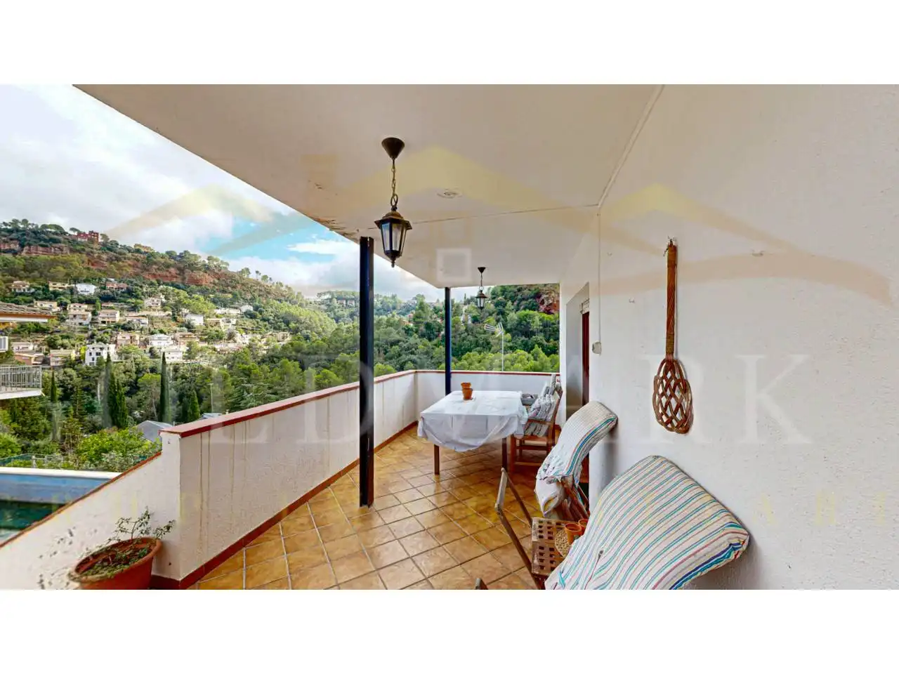 Vista exterior de Casa o chalet en venta en Corbera de Llobregat con Aire acondicionado, Calefacción y Jardín privado