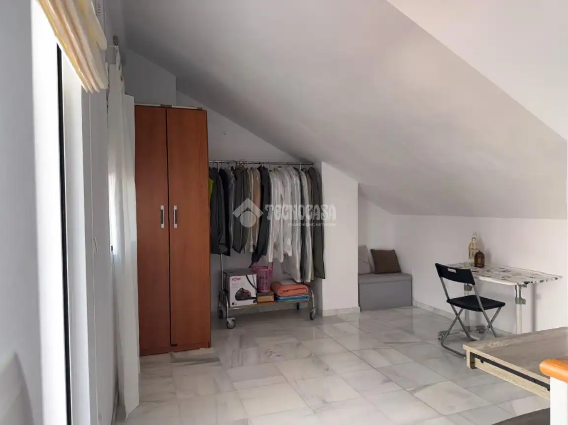 Detached homes for sale in La Algaba  with Air Conditioner, Private garden and Terrace