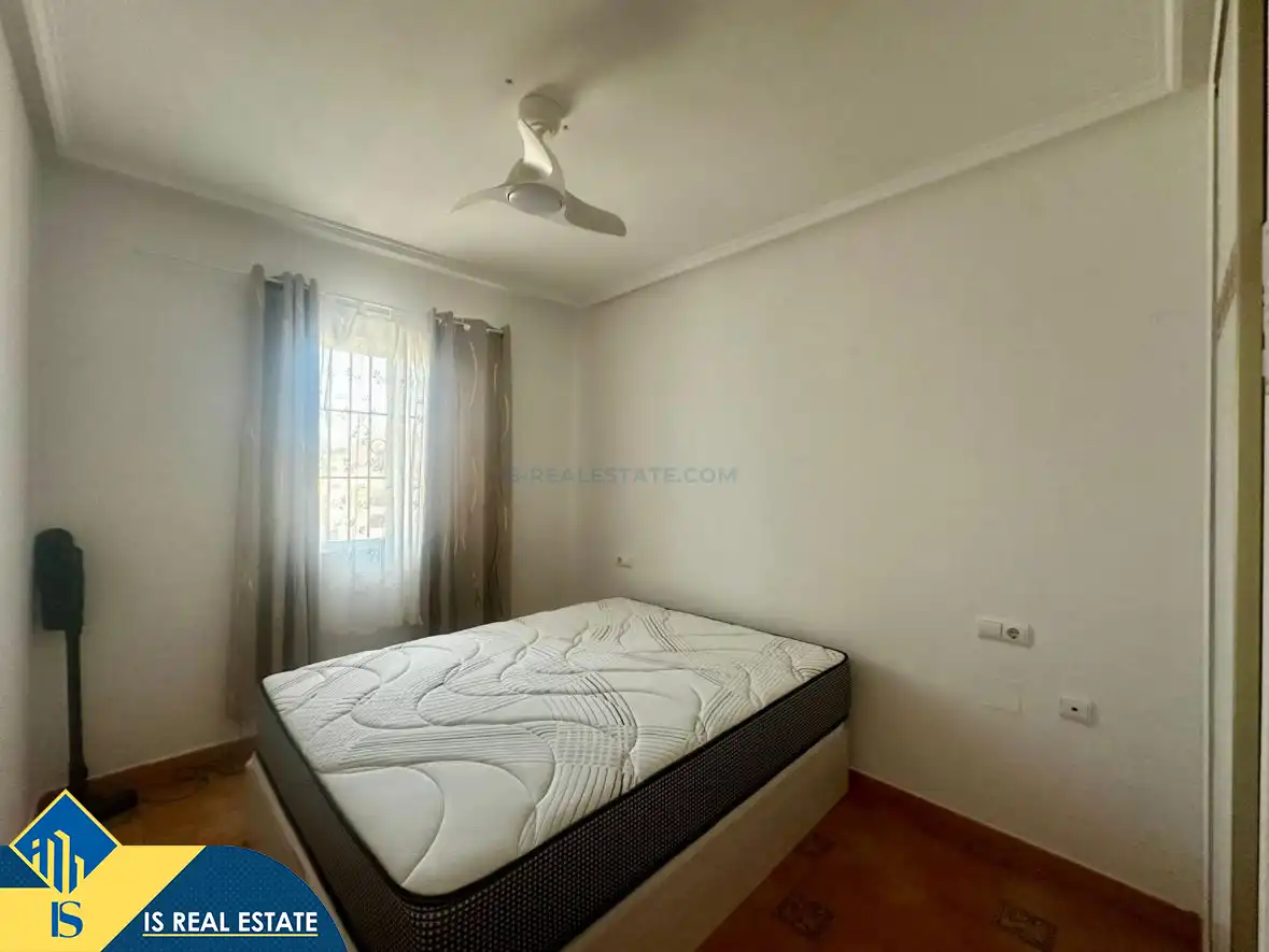 Dormitori de Casa adosada de lloguer en Orihuela amb Aire condicionat, Calefacció i Terrassa