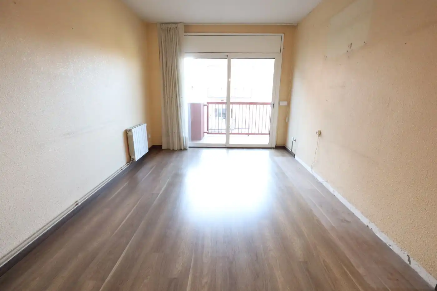 Habitación de Piso en venta en Barcelona con Calefacción y Balcón