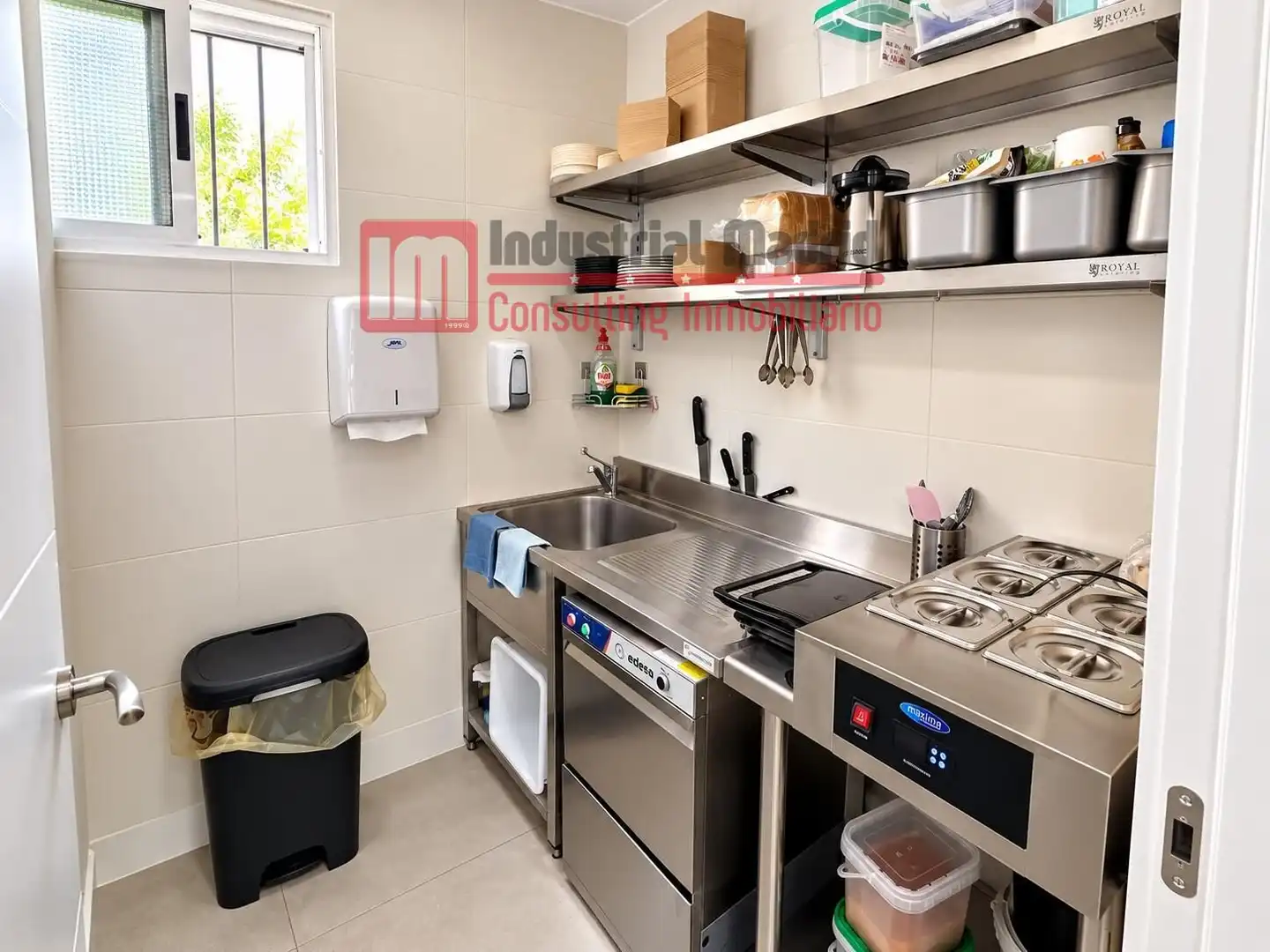 Business premises for transfer in Casco Histórico, imagen 6