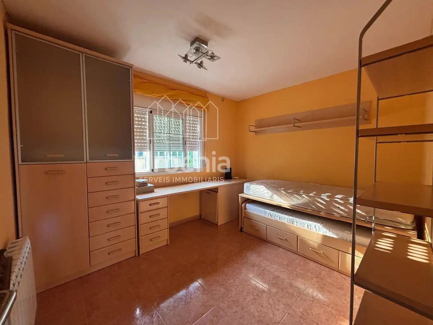 Dormitori de Casa o xalet en venda en Tordera amb Calefacció, Terrassa i Moblat