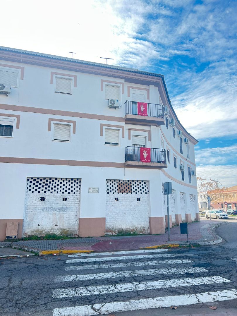 Außenansicht von Geschaftsraum zum Verkauf in Los Palacios y Villafranca