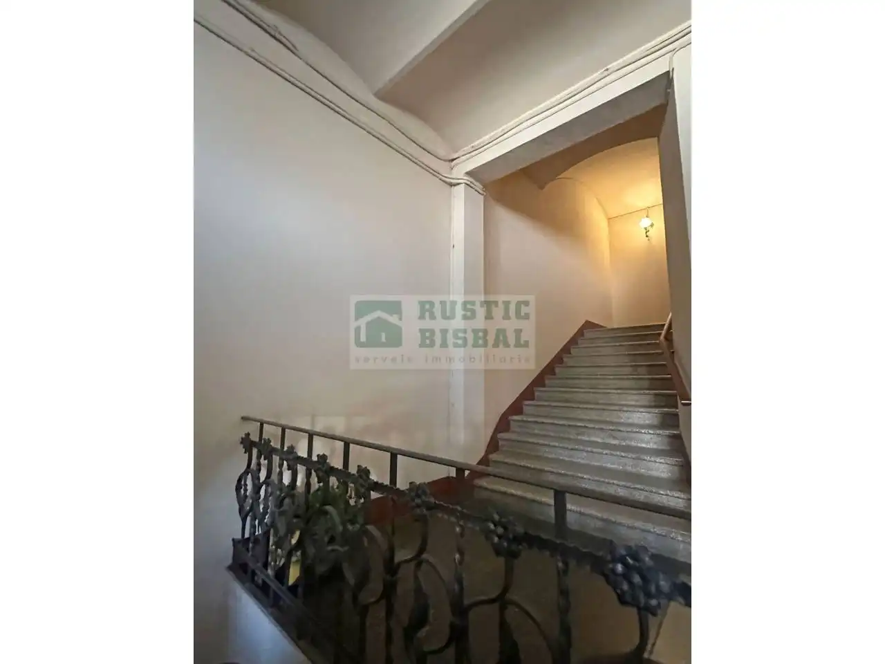 Flat for sale in La Bisbal d'Empordà  with Terrace