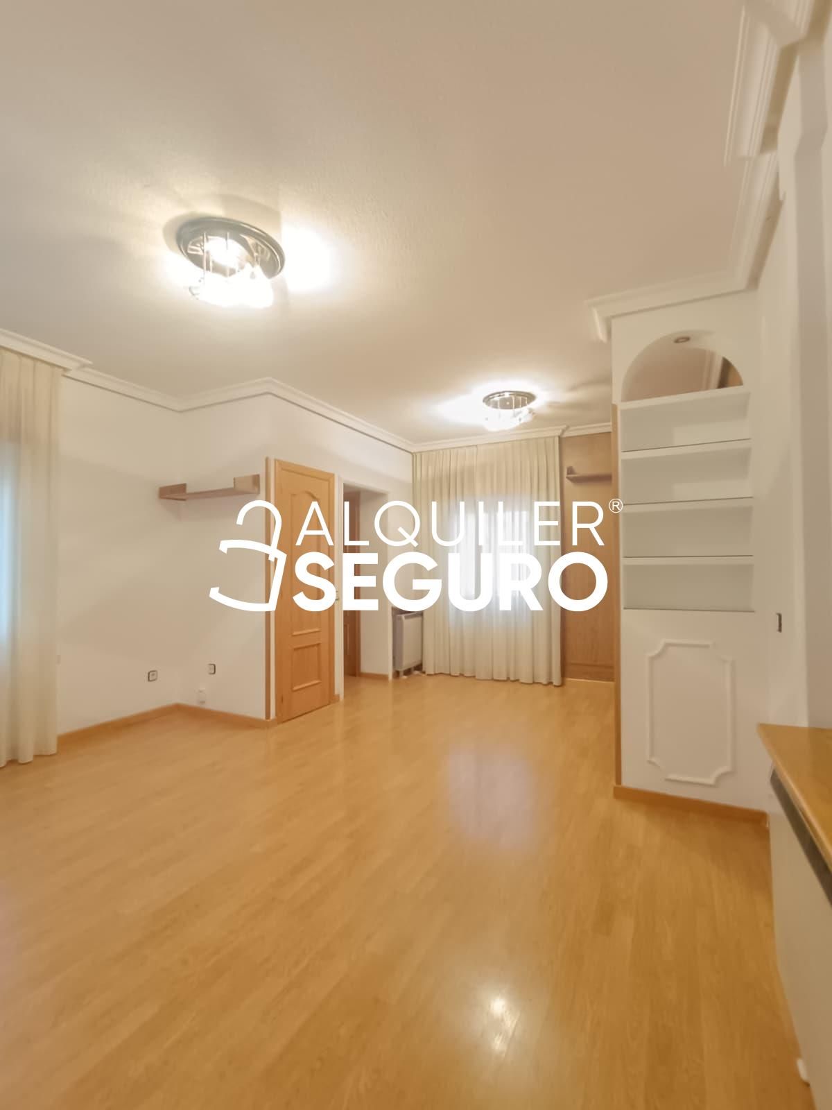 Dormitori de Pis de lloguer en Getafe amb Aire condicionat, Calefacció i Moblat