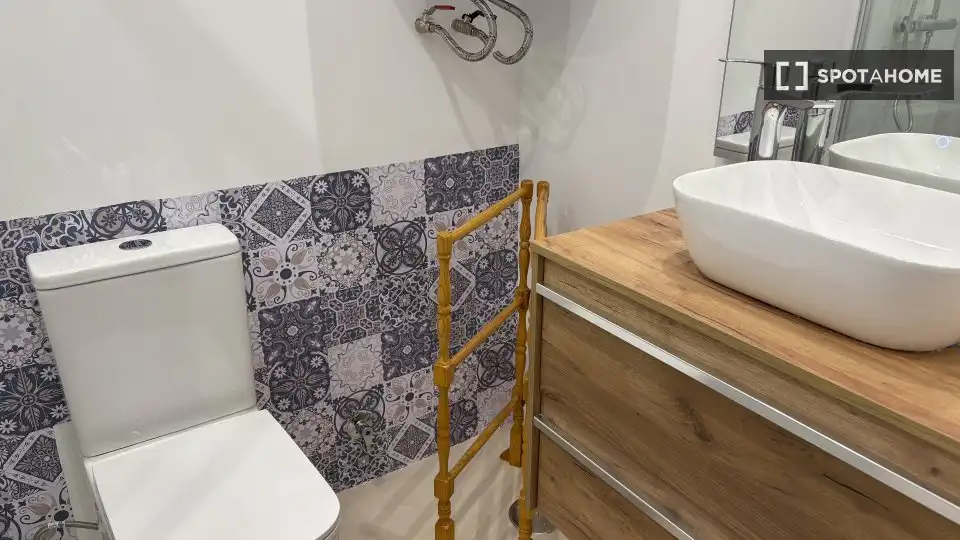 Baño de Piso de alquiler en Valdemorillo con Aire acondicionado, Calefacción y Amueblado