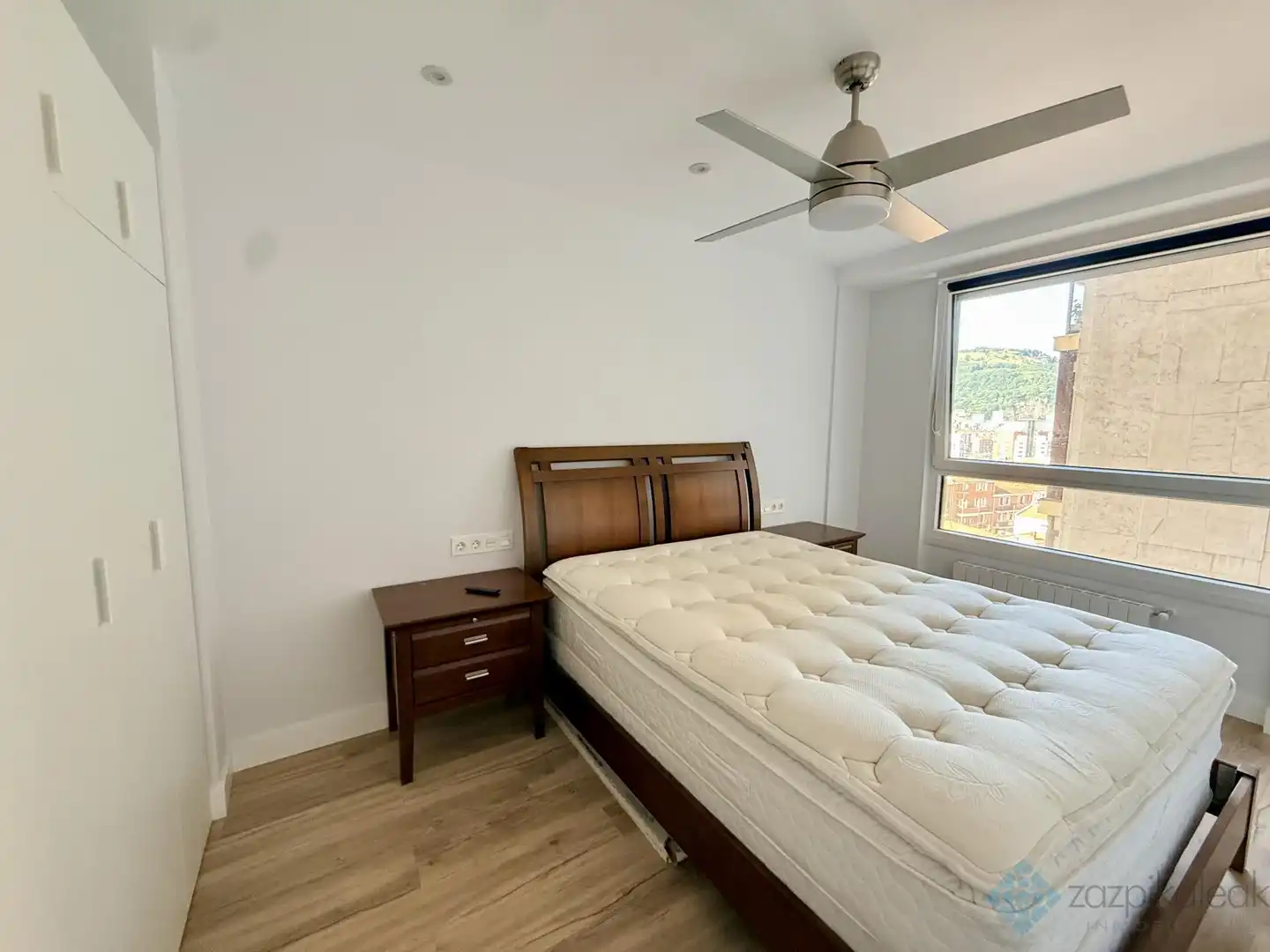 Bedroom of Flat for rent in Bilbao   with Heating and Furnished