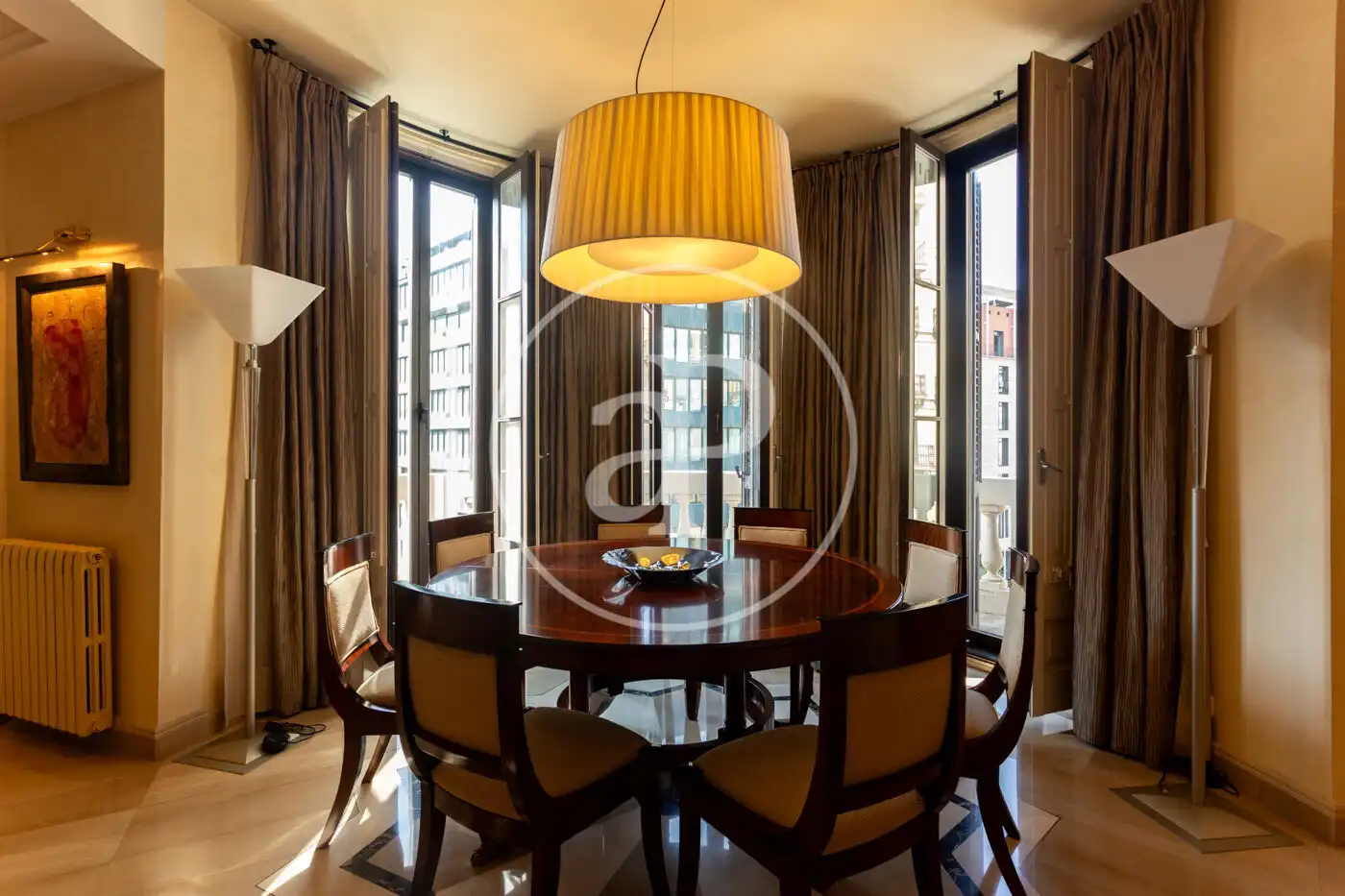 Comedor de Piso de alquiler en Barcelona con Aire acondicionado, Calefacción y Amueblado
