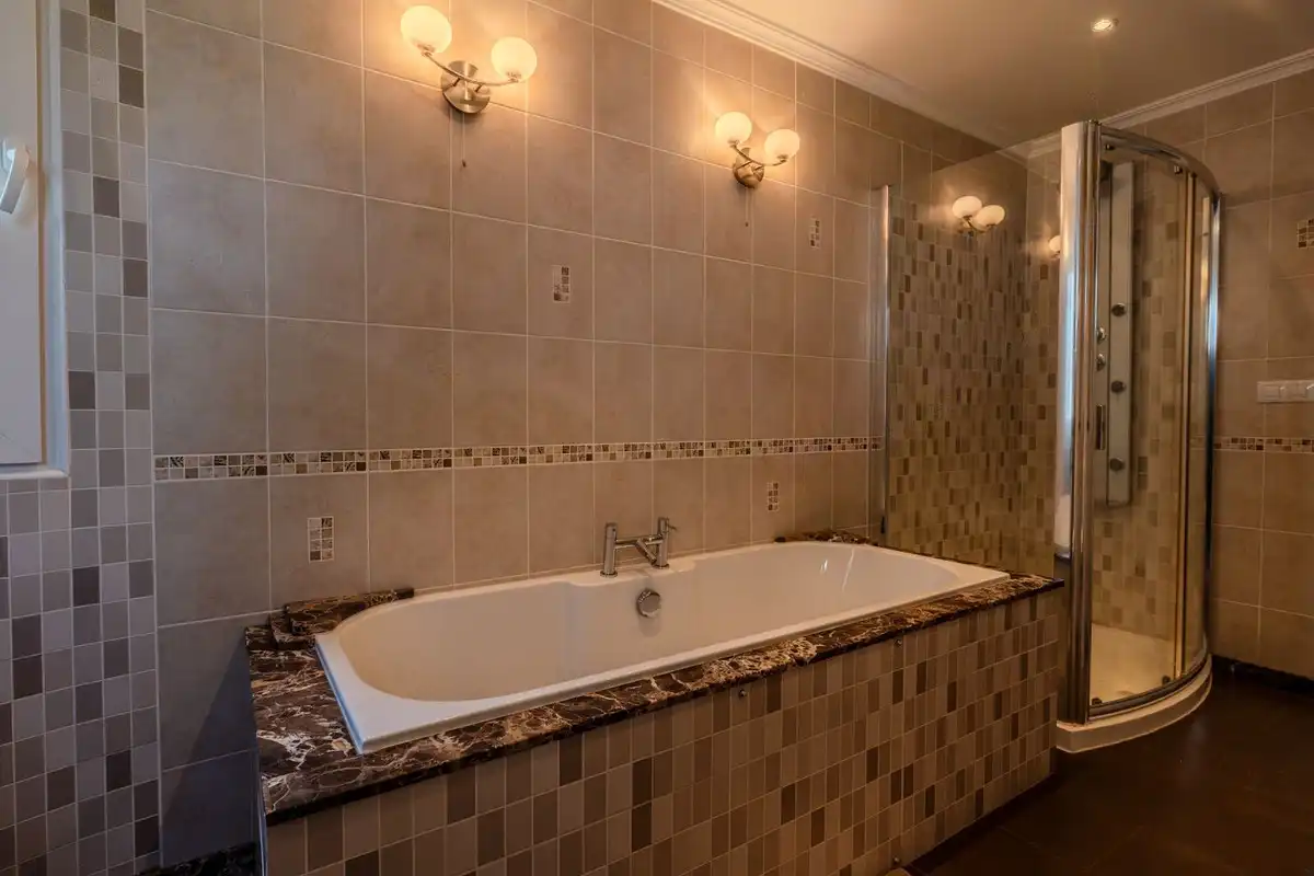 Bany de Casa o xalet en venda en Mijas amb Aire condicionat, Jardí privat i Terrassa