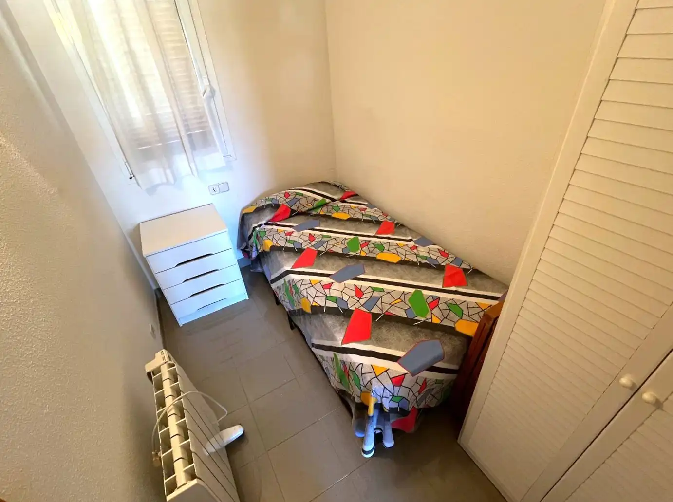 Schlafzimmer von Dachboden zum Verkauf in Palamós mit Terrasse und Möbliert