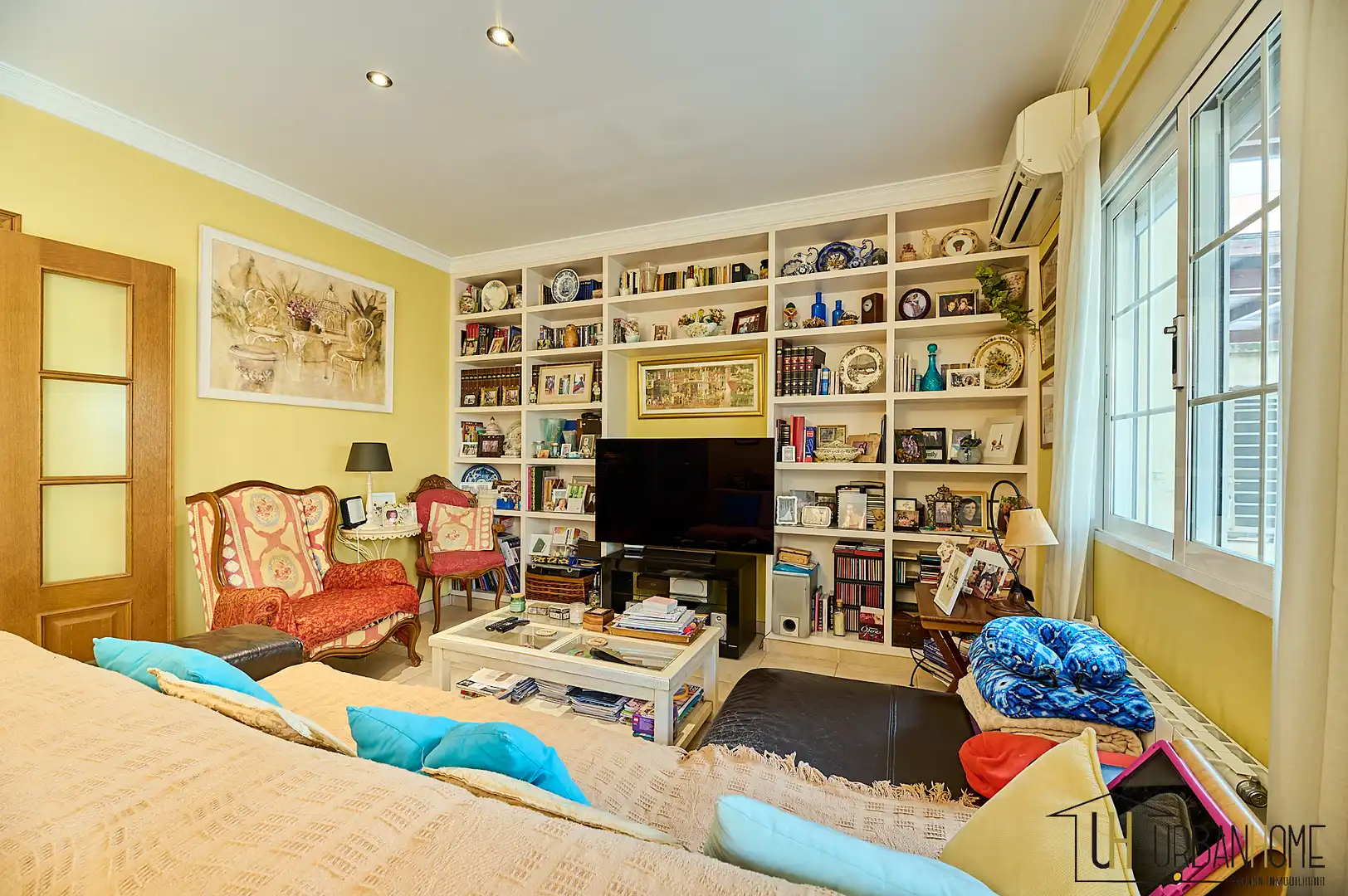 Sala de estar de Casa adosada en venta en Rocafort con Aire acondicionado, Calefacción y Balcón