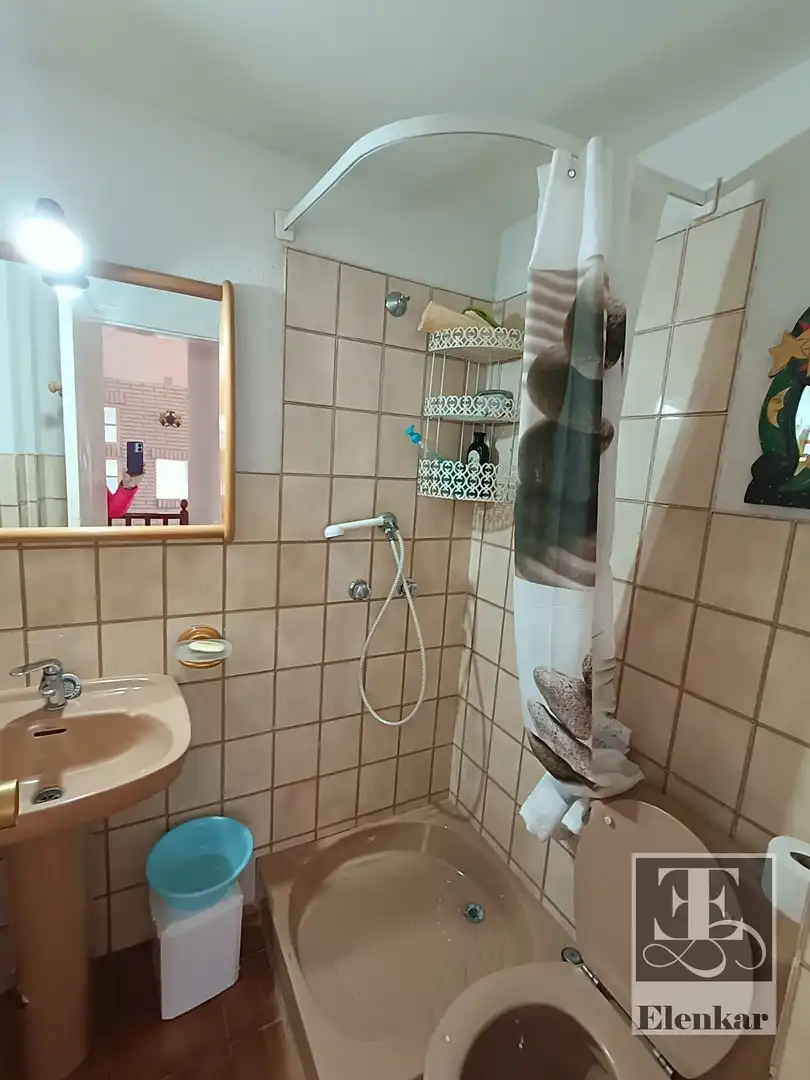 Bany de Casa o xalet en venda en El Vendrell amb Calefacció, Jardí privat i Terrassa