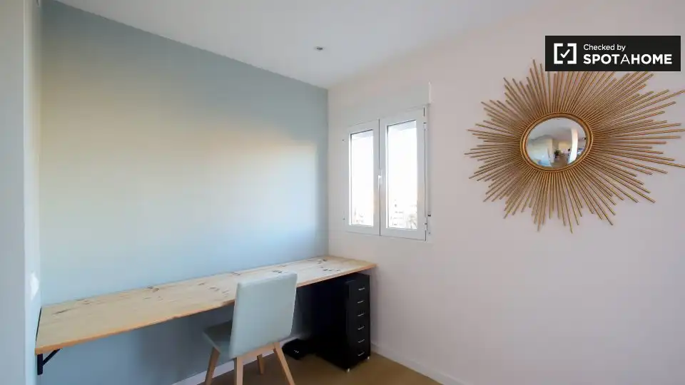 Bedroom of Flat for rent in Valencia  with Air Conditioner, Heating and Furnished