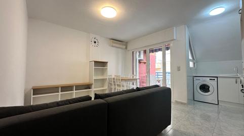 Foto 2 de Ático de alquiler en Calle Gumersindo, 34, Las Piscinas Naturales, Alicante