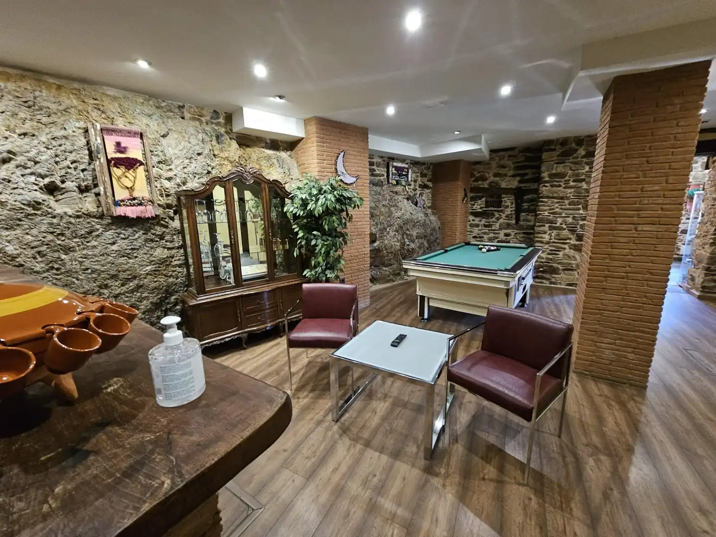 Buildings for sale in Sobrado (León)