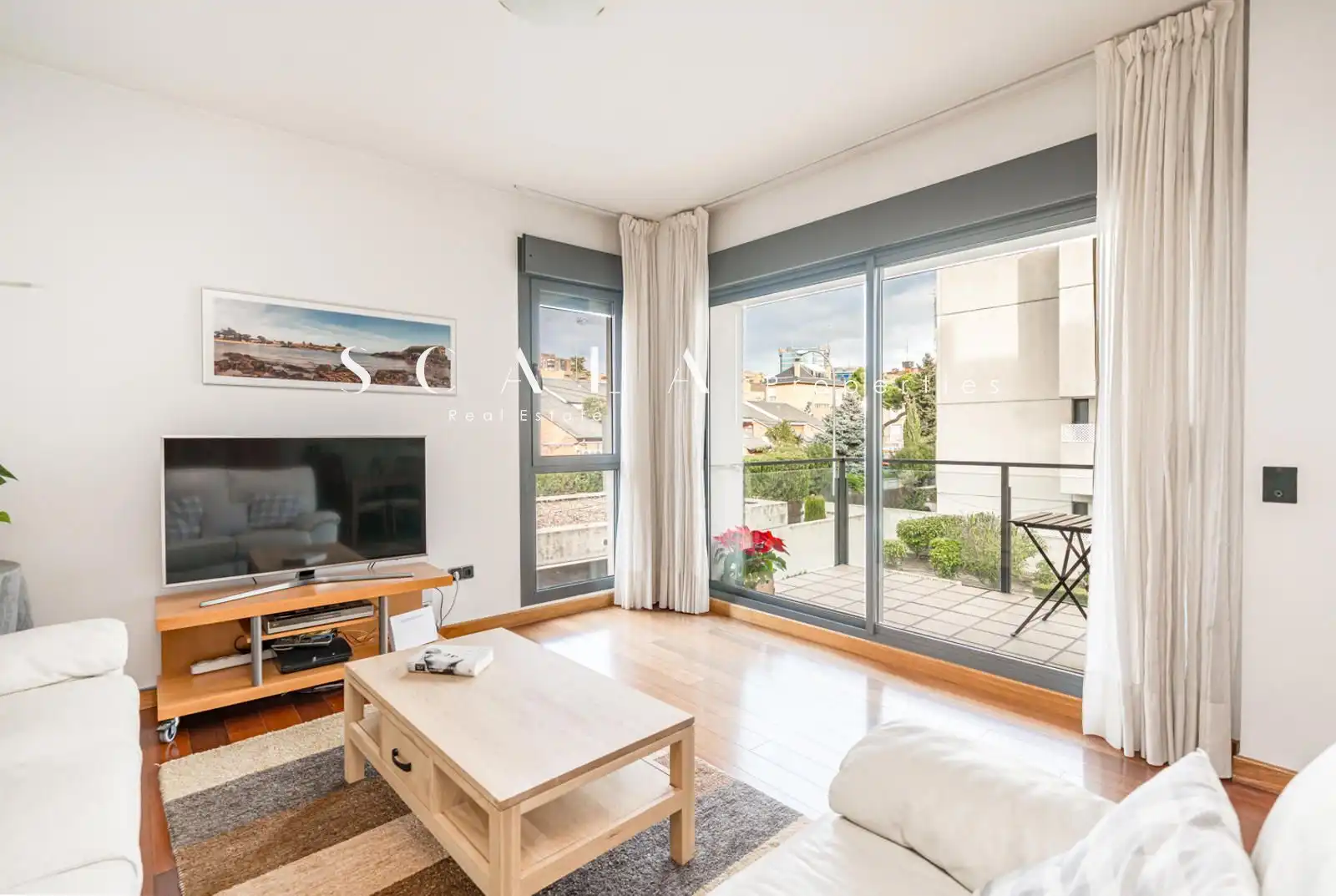 Vista exterior de Piso en venta en Madrid con Aire acondicionado, Calefacción y Parquet