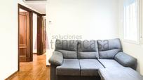 Living room of Flat to rent in  Madrid Capital  with Air Conditioner, Heating and Furnished