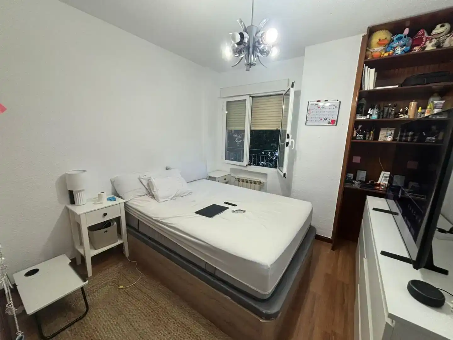 Bedroom of Flat for share in Madrid  with Furnished and Balcony