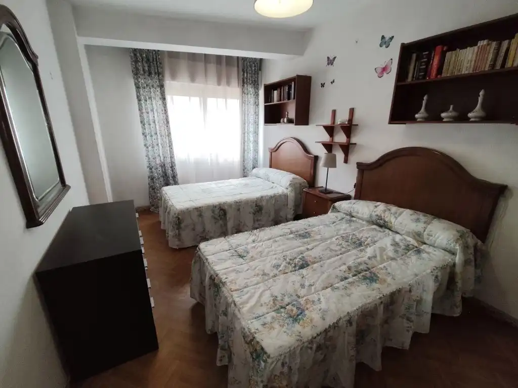 Habitación de Piso en venta en Avilés