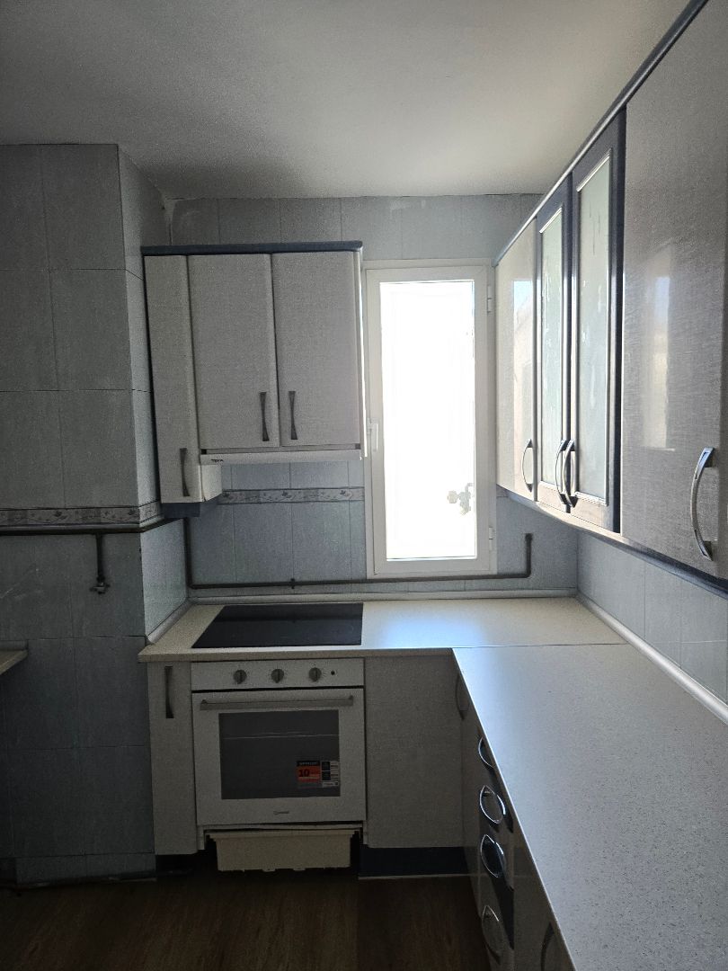 Kitchen of Flat for sale in Pinto  with Air Conditioner, Heating and Terrace