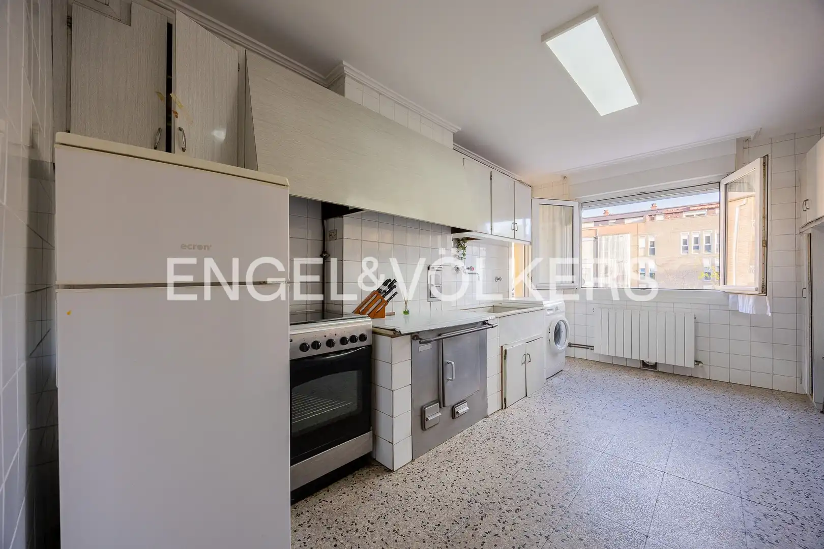 Kitchen of Flat for sale in Durango, Bizkaia