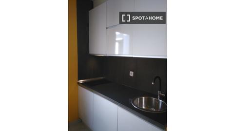 Foto 4 de Estudio para compartir en Bellas Vistas,  Madrid Capital