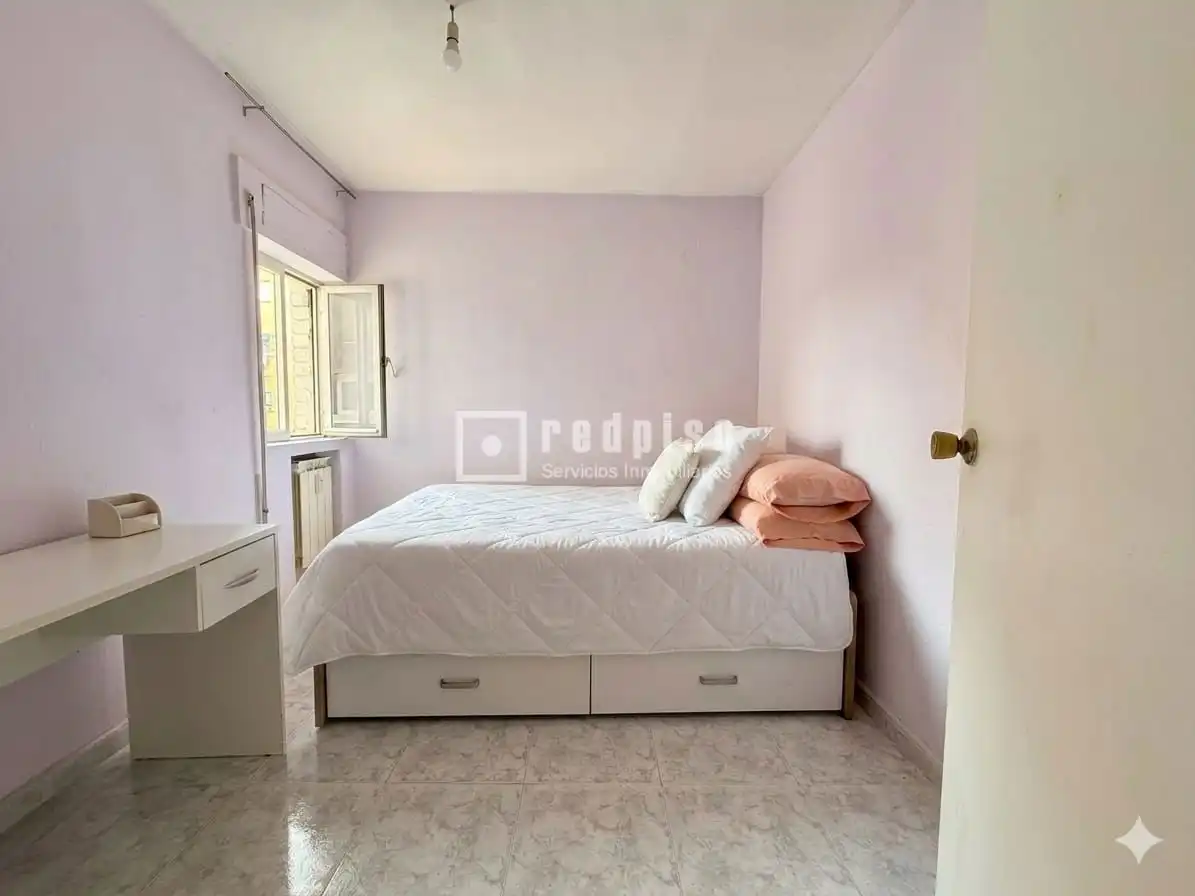 Bedroom of Flat for sale in Alcalá de Henares  with Heating, Terrace and Storage room