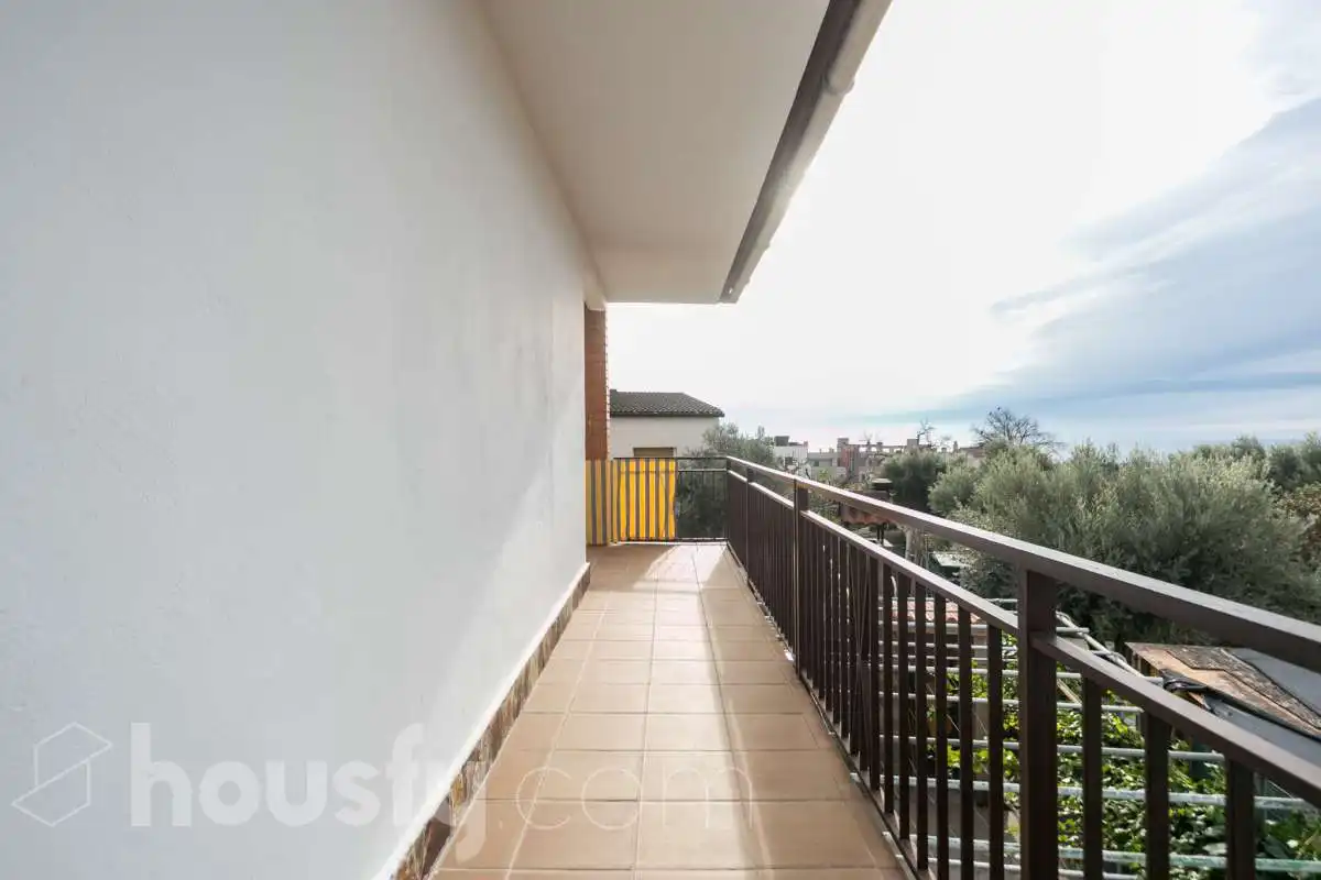Houses for sale in Carrer de L'Estaca, Fondo Somella