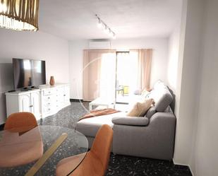 Living room of Flat to rent in  Valencia Capital  with Air Conditioner, Heating and Furnished
