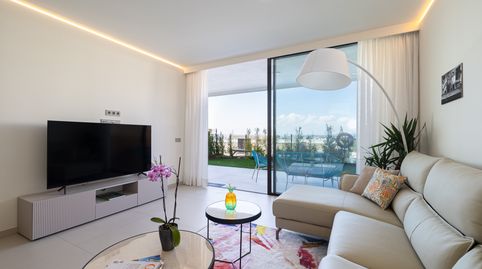 Foto 2 de Pis de lloguer a Avenida Fuengirola, 5, Las Gaviotas - Carvajal, Fuengirola