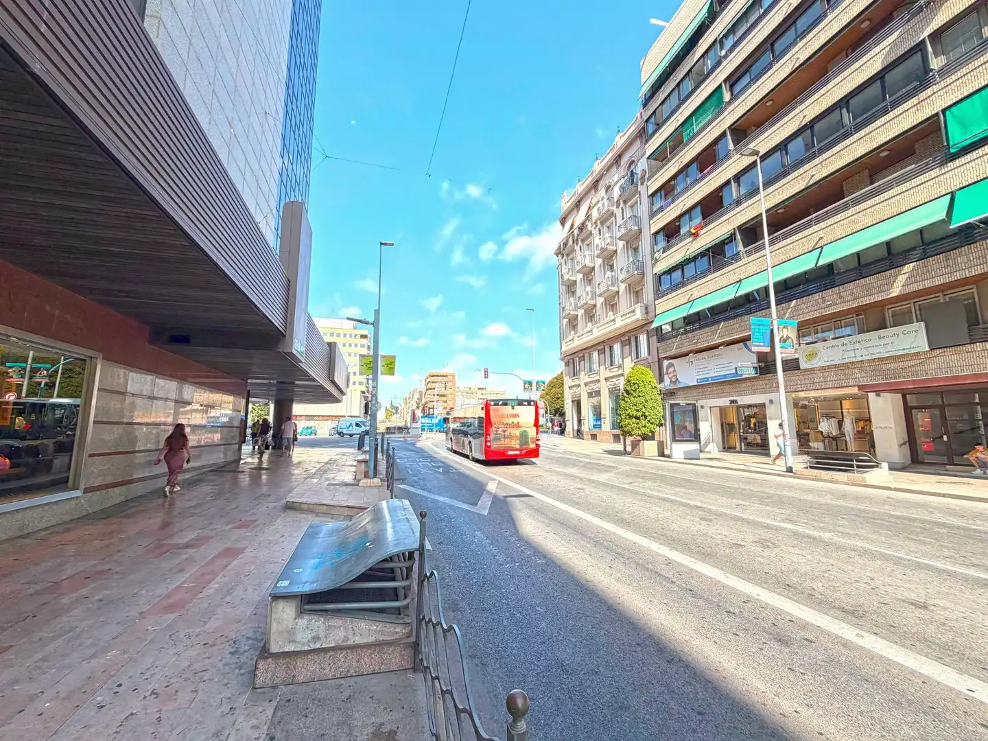 Außenansicht von Geschaftsraum zur Miete in Alicante / Alacant mit Klimaanlage, Terrasse und Möbliert
