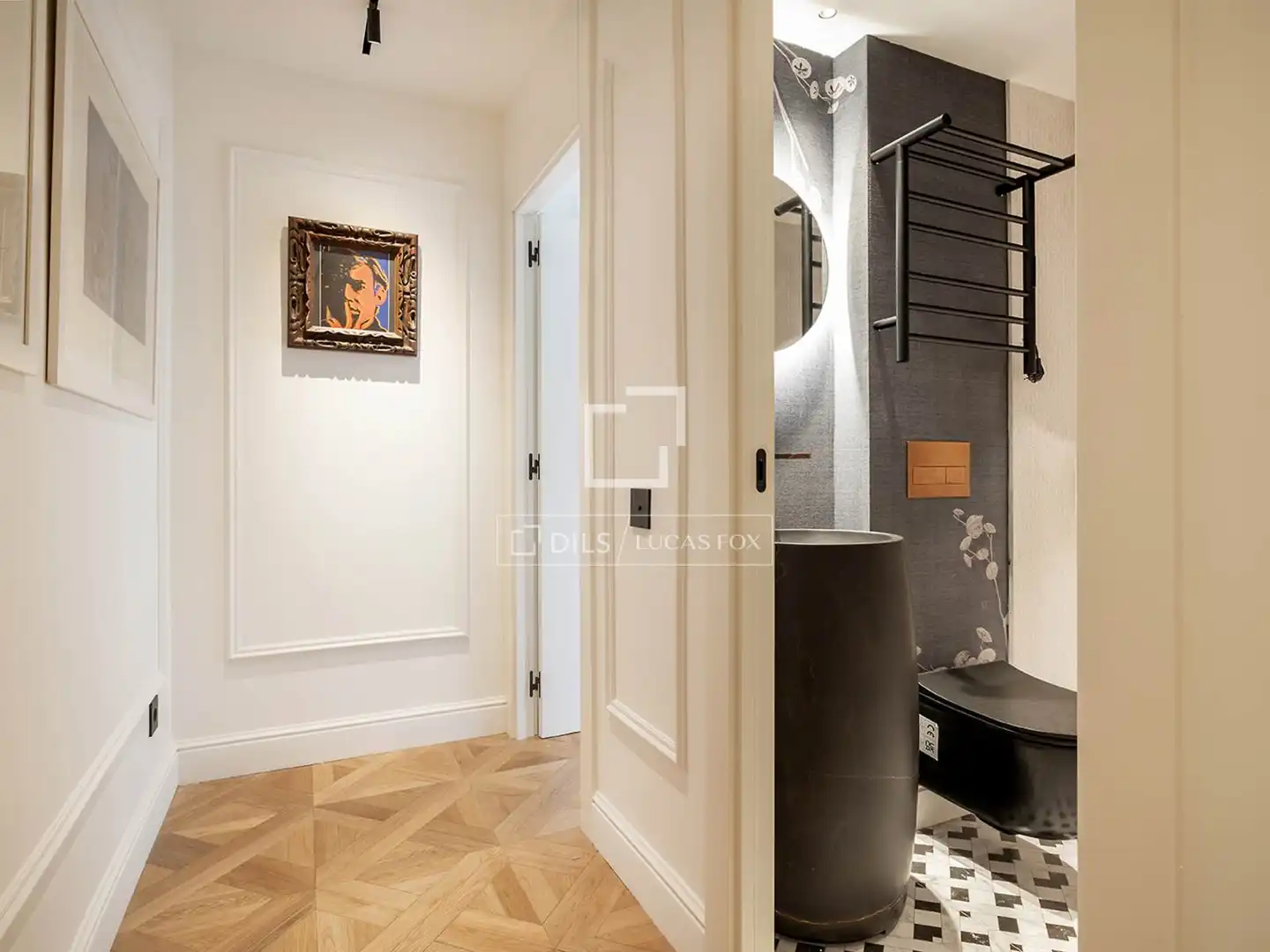 Flat for sale in Barcelona  with Air Conditioner, Heating and Parquet flooring