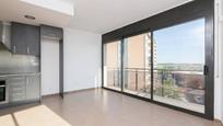 Bedroom of Flat for sale in Terrassa  with Air Conditioner and Balcony