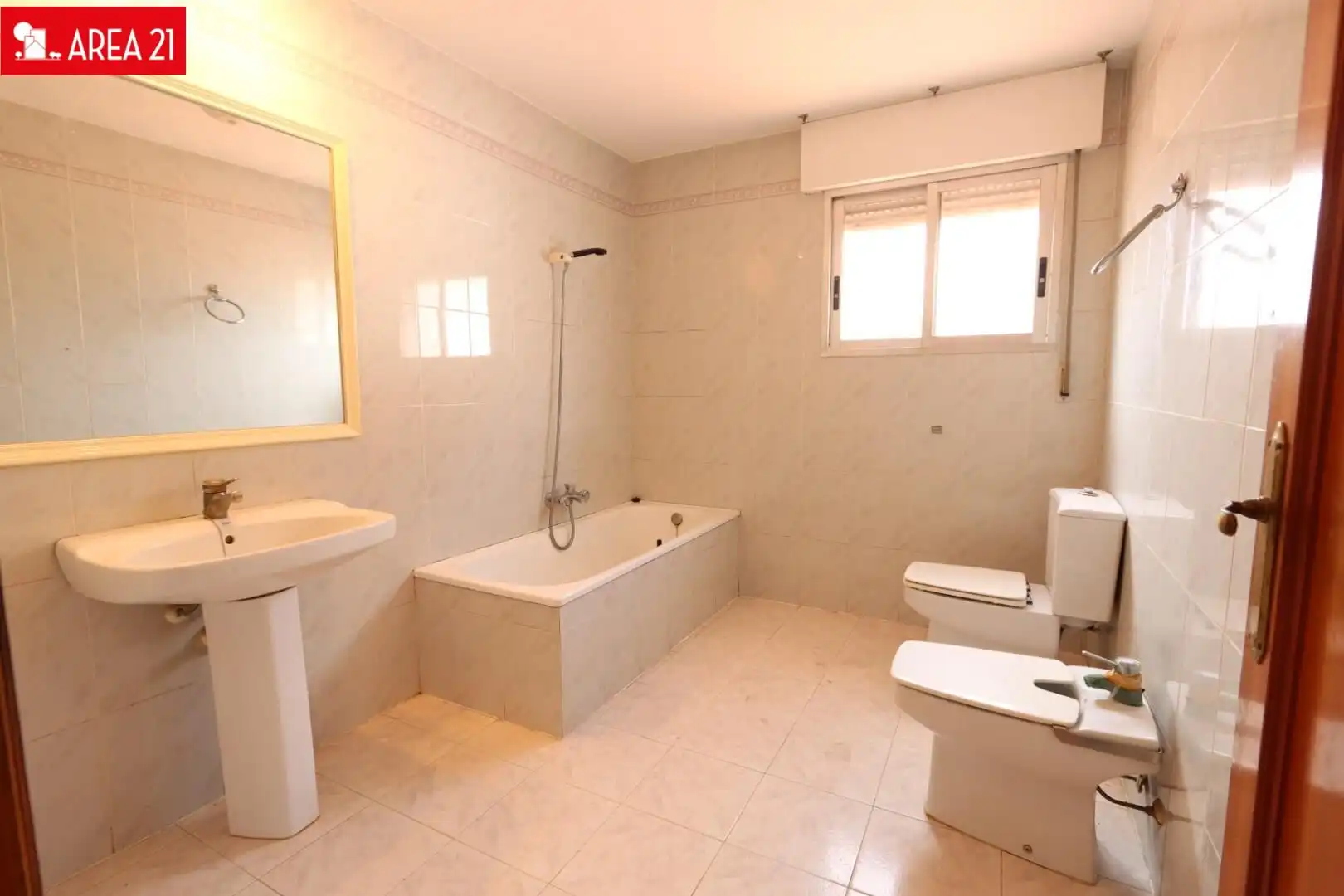 Edificio en venta en Núcleo Urbano
