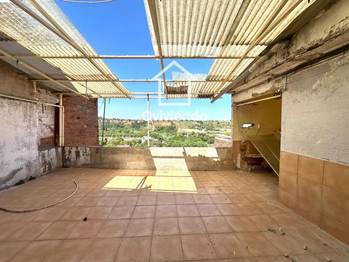 Vista exterior de Casa adosada en venda en Sabadell
